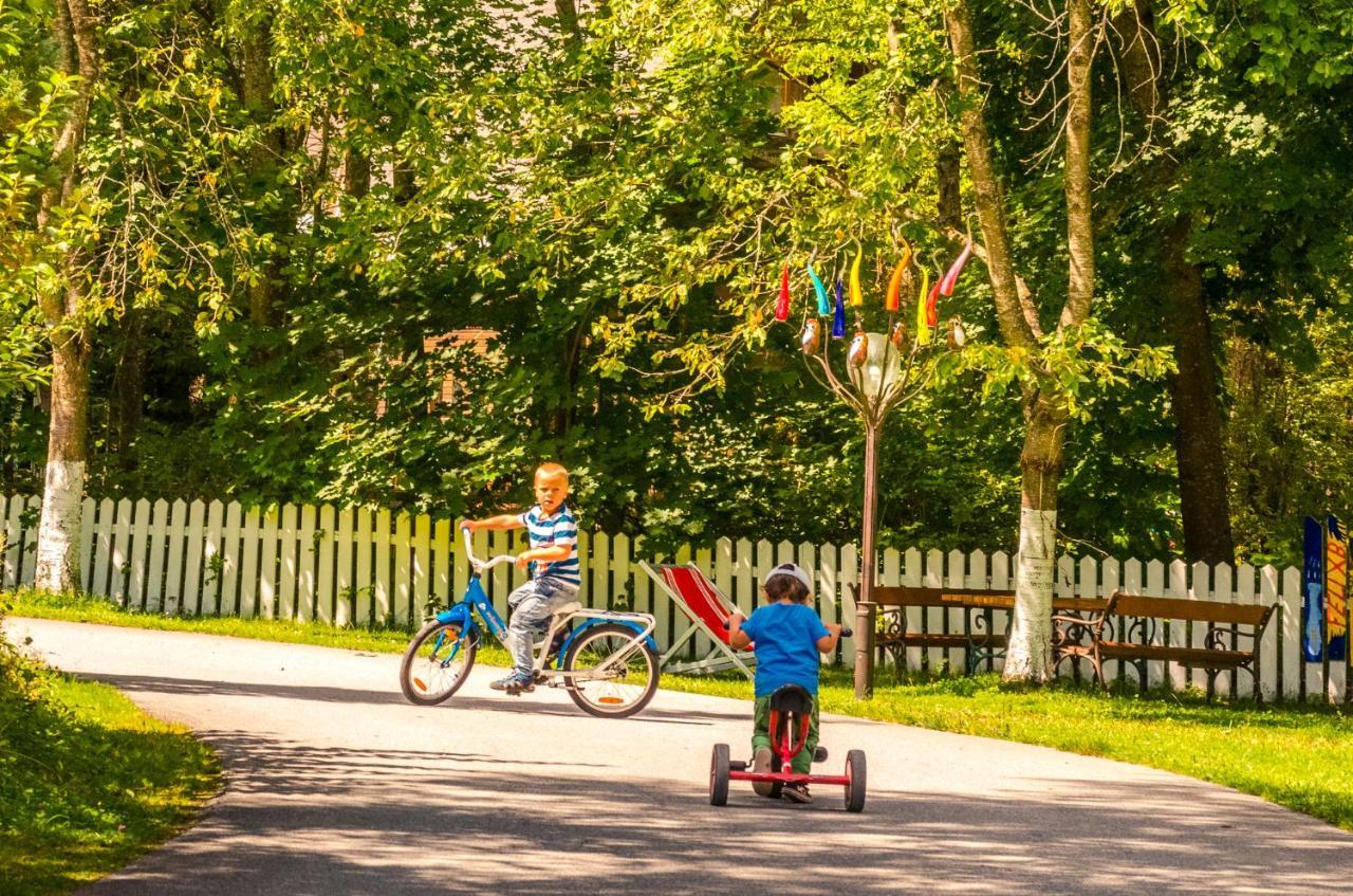 Kinderhotel Appelhof Мюрцстег Экстерьер фото
